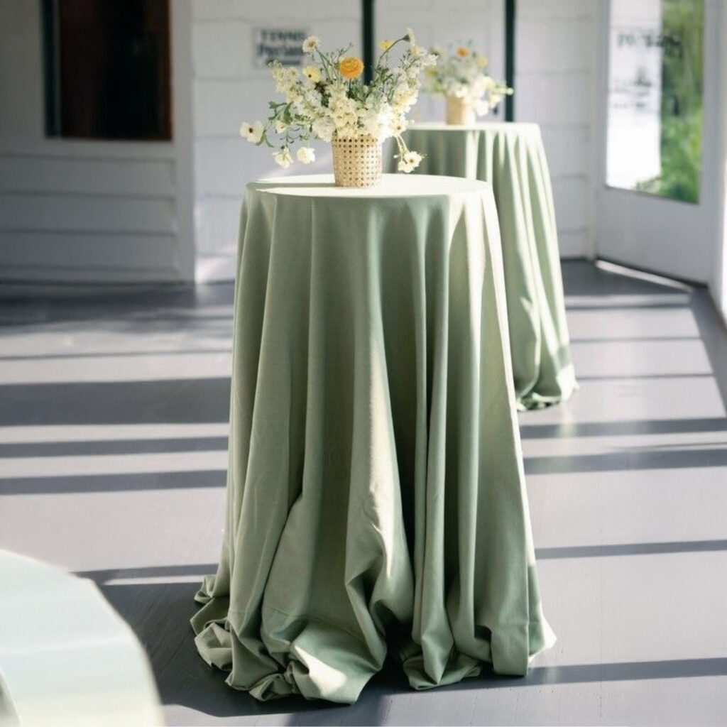 7.-Hi-Tables-With-Linen-(mint-green)