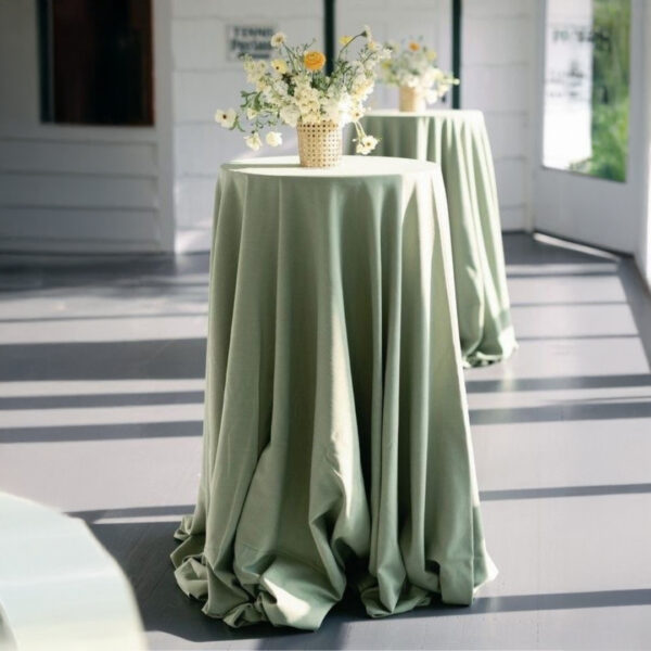7.-Hi-Tables-With-Linen-(mint-green)