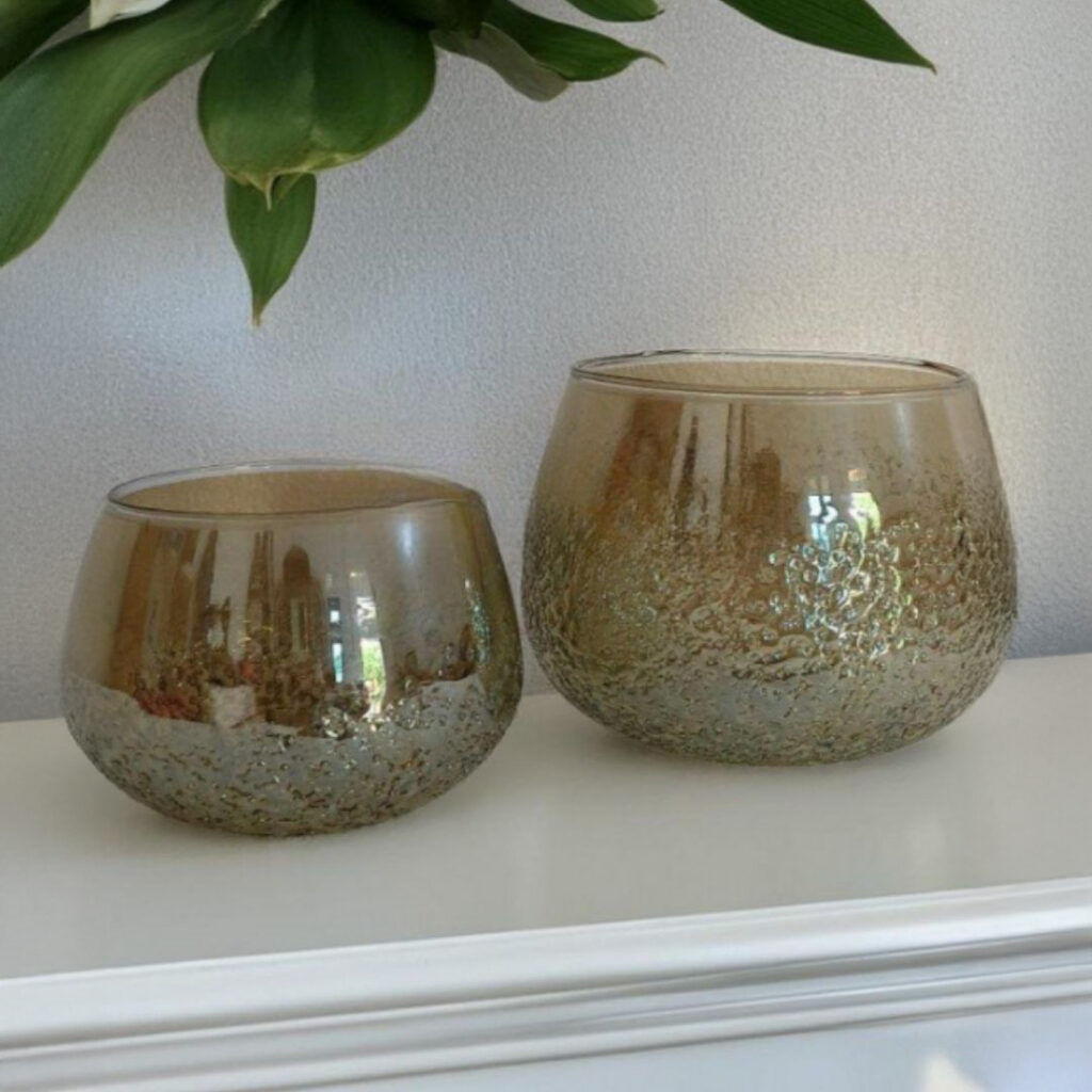 Double shade clear pot